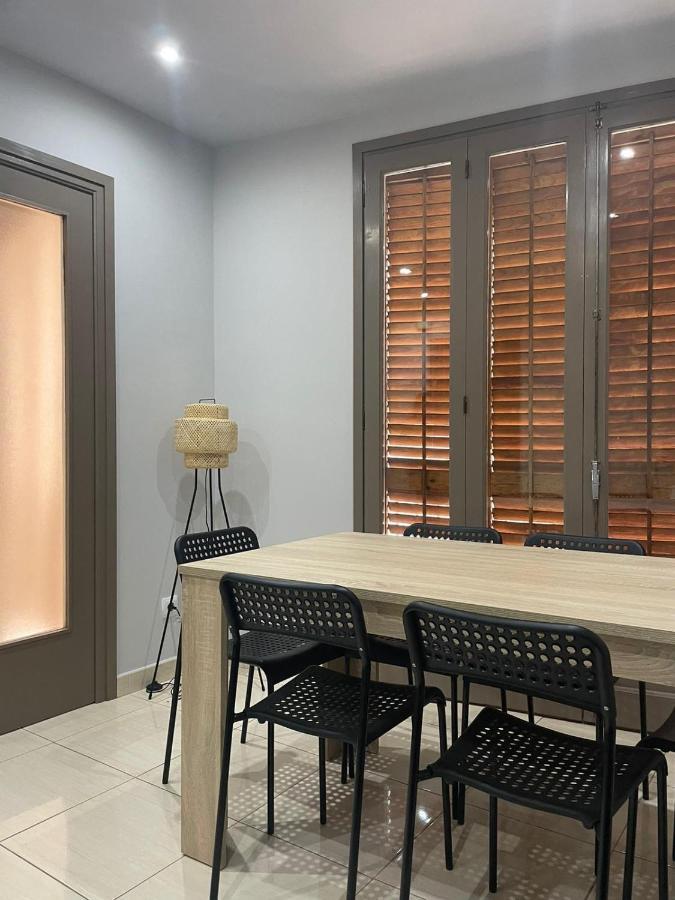 Apartments Cal Benet Camarasa Exterior photo
