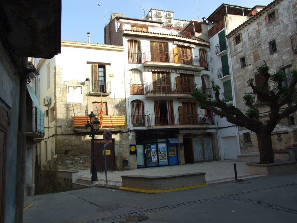Apartments Cal Benet Camarasa Exterior photo